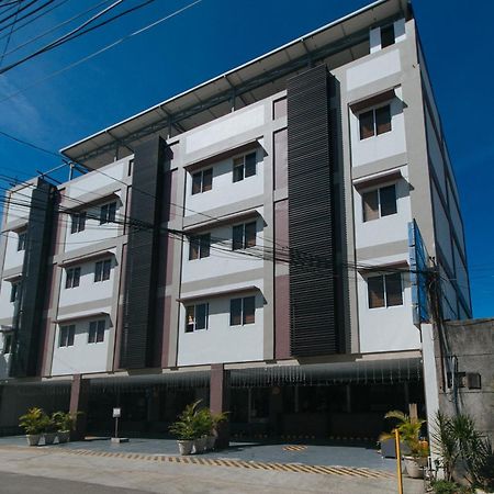 Reddoorz @ Leoncia Apartelle Mandaue City Exterior foto