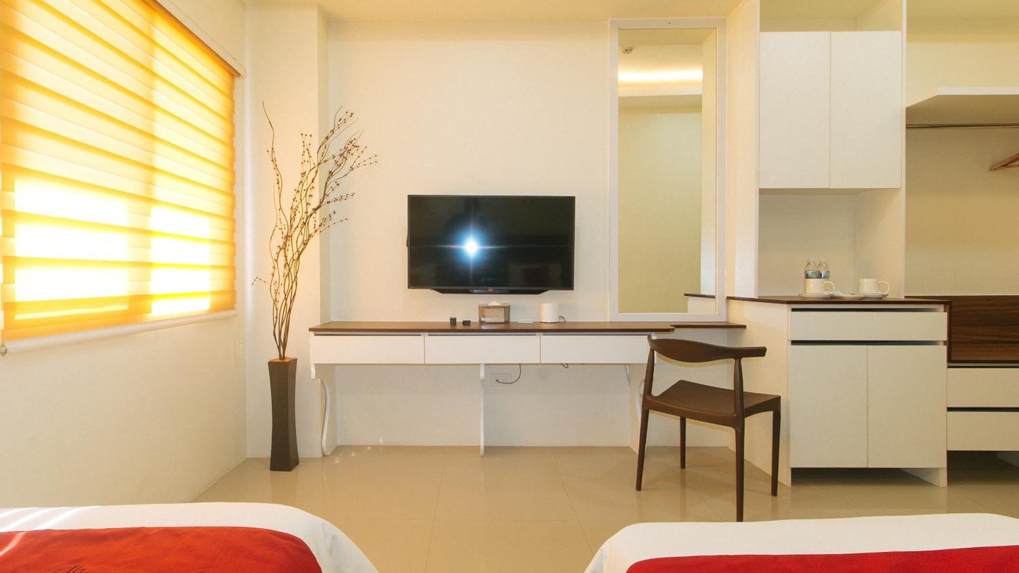 Reddoorz @ Leoncia Apartelle Mandaue City Exterior foto